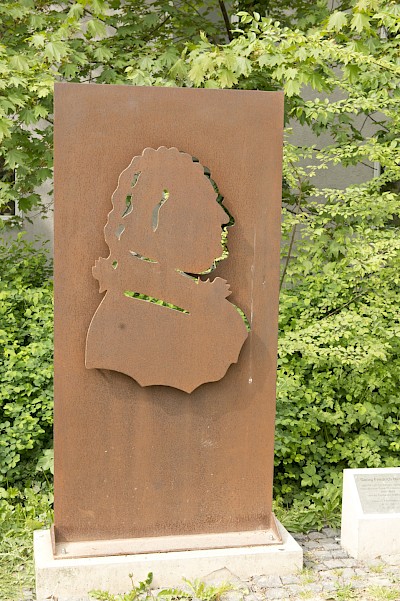 Händel-Denkmal am Deutschen Theater, © Archivbild Int. Händel-Festspiele Göttingen